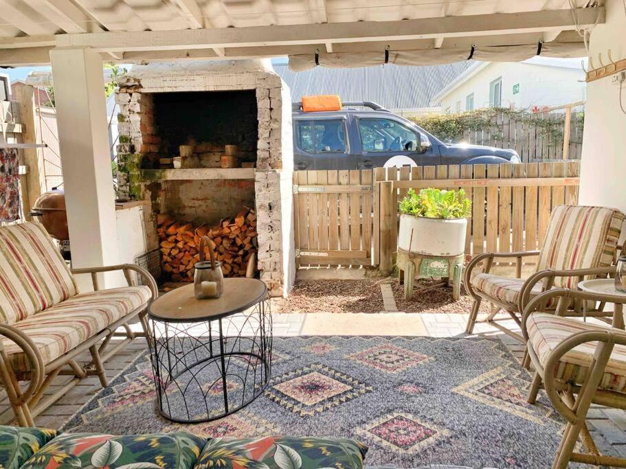 The Town House - Lower Knysna Central Екстер'єр фото